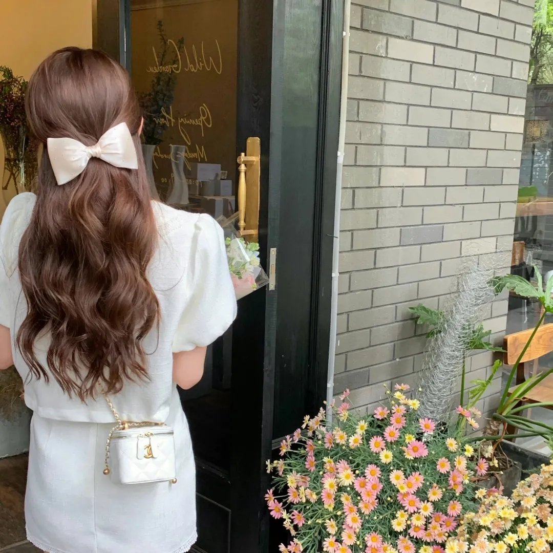 高岭之花今天顾盼垂青了吗